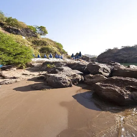 ジャルディーノ デッレ ニンフェ エ ラ フェニーチェ ホテル イスキア島